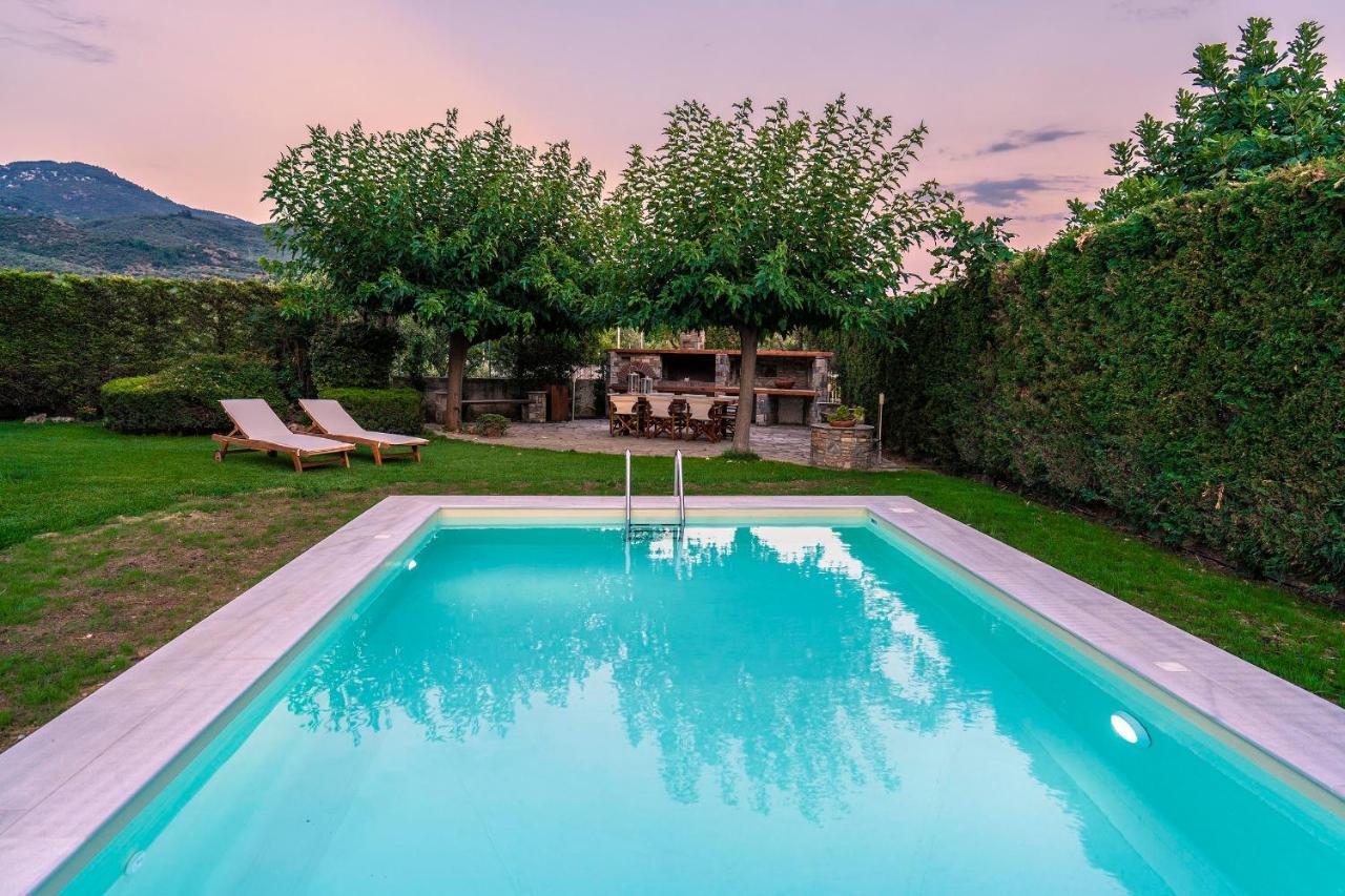 Chariklia'S House With Private Pool Villa Káto Lekhónia Екстериор снимка