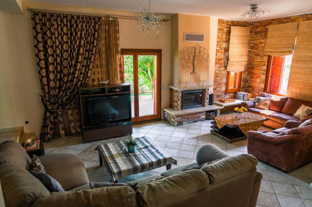 Chariklia'S House With Private Pool Villa Káto Lekhónia Екстериор снимка