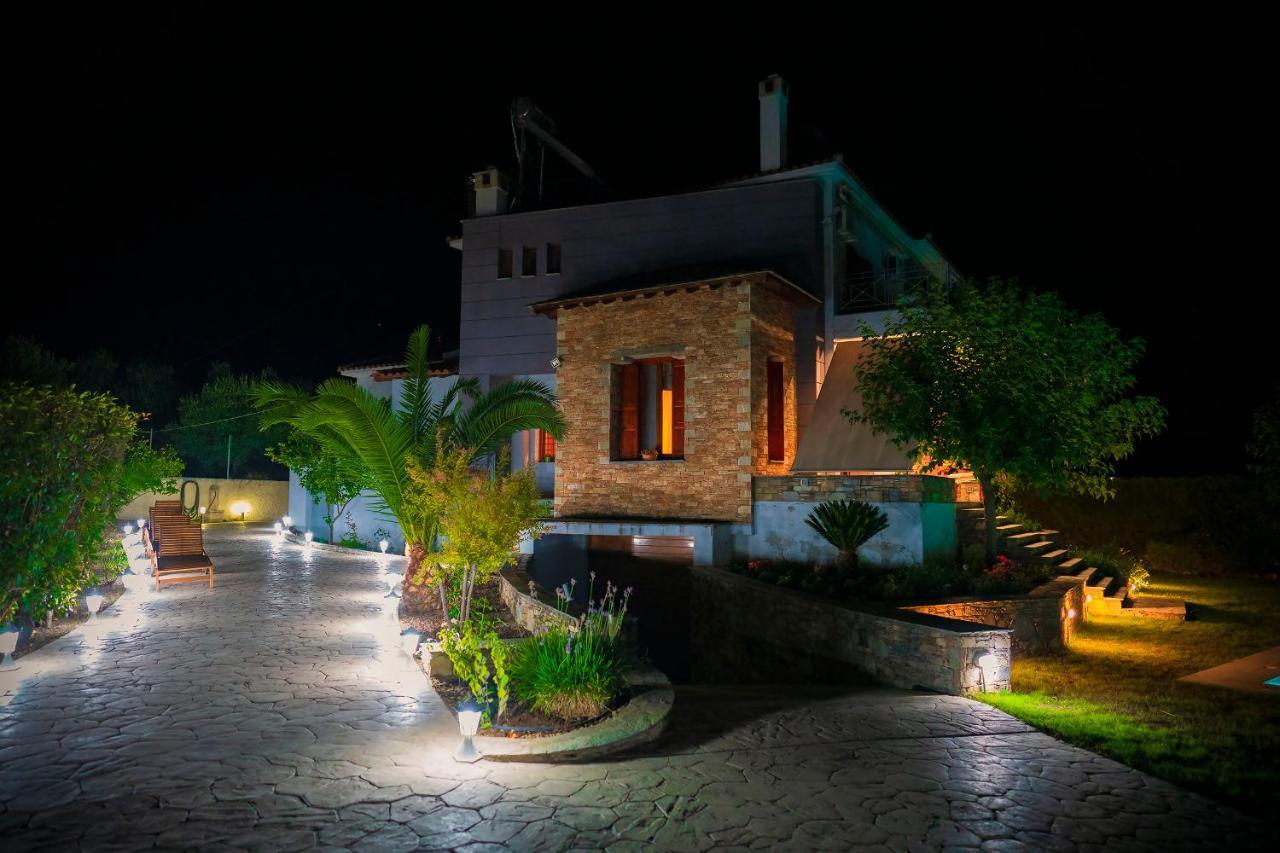 Chariklia'S House With Private Pool Villa Káto Lekhónia Екстериор снимка