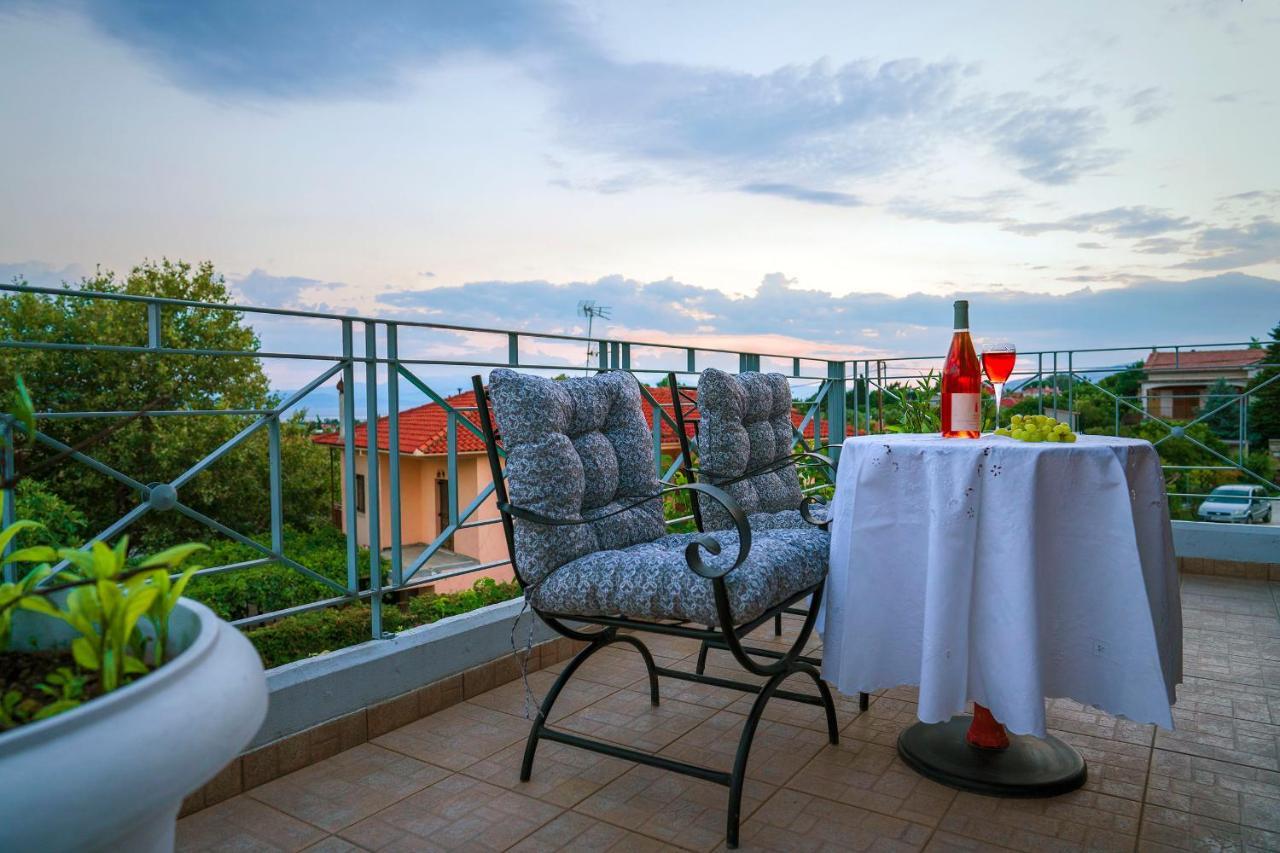 Chariklia'S House With Private Pool Villa Káto Lekhónia Екстериор снимка